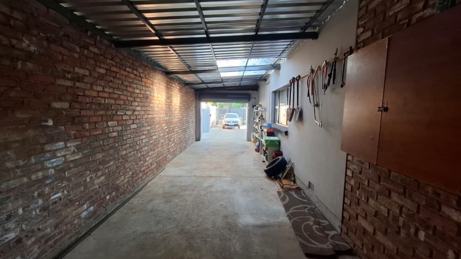 3 Bedroom Property for Sale in Elandia North West